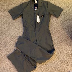 NWT Dickies short sleeve gray coverall, Small/Reg